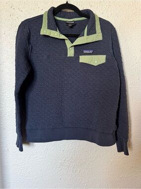 Patagonia Navy Quilted Pullover with Light Green Trim